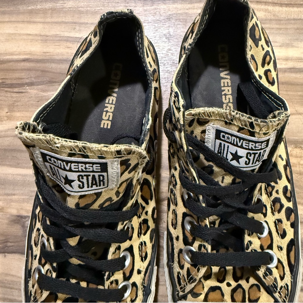 Converse Leopard Print Low Top Sneakers - Black & Tan - Picture 4 of 6
